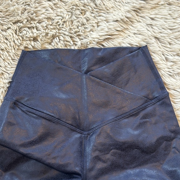 Aerie Shiny Navy Blue Crossover Leggings - Picture 4 of 10